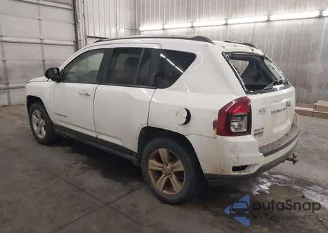 2016 Jeep Compass Sport z USA, uszkodzony, nr VIN 1C4NJDBB4GD637856
